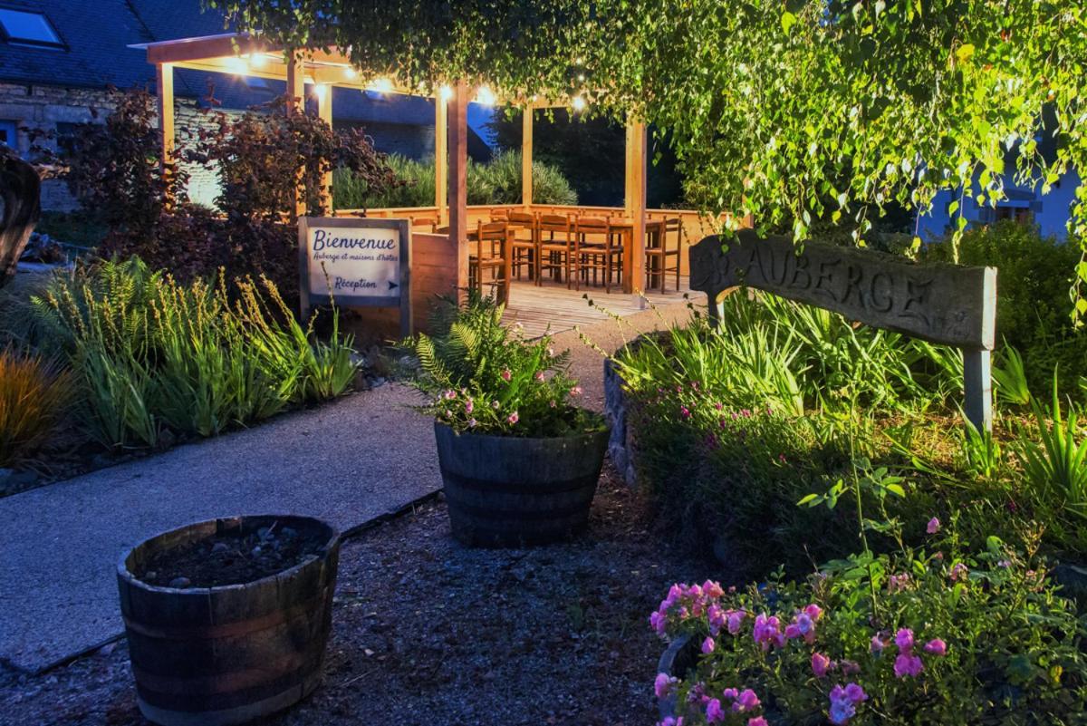 Hotel Domaine Le Puits De Jeanne Plouégat-Moysan Esterno foto