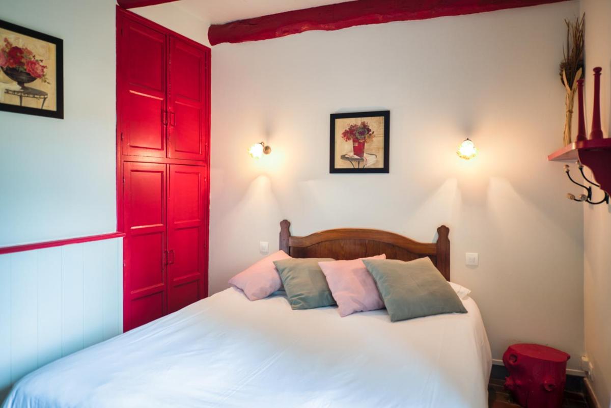 Hotel Domaine Le Puits De Jeanne Plouégat-Moysan Esterno foto
